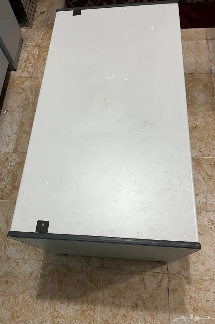 طاولة مكتب 0