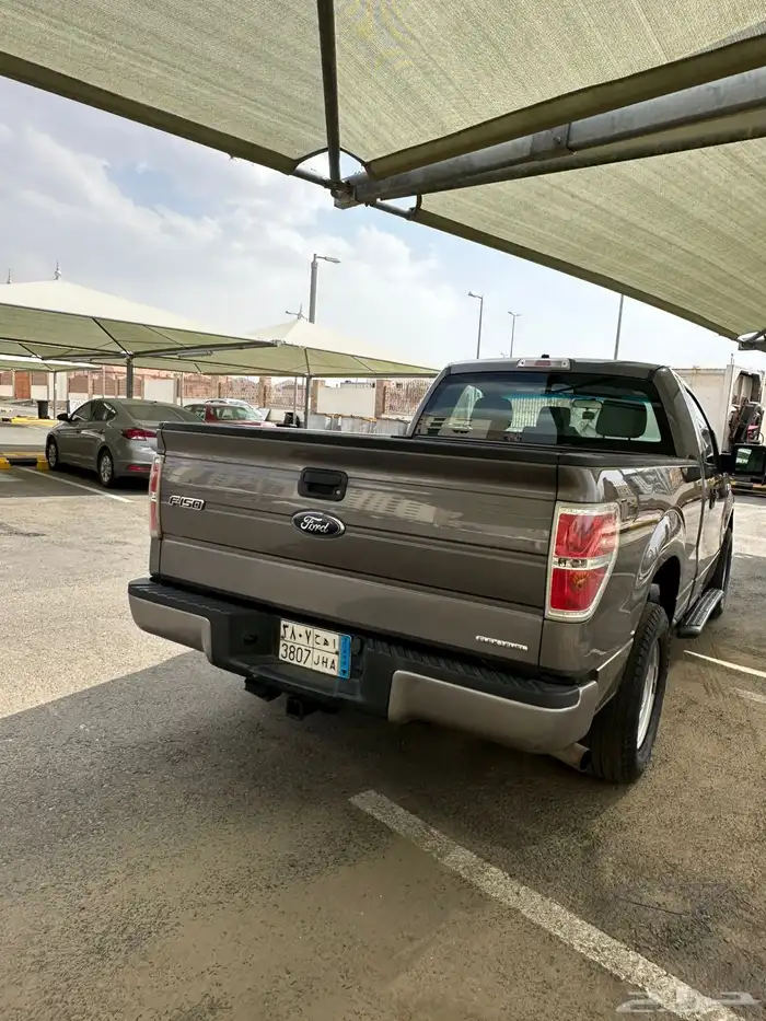 للبيع فورد F150 حوض 5