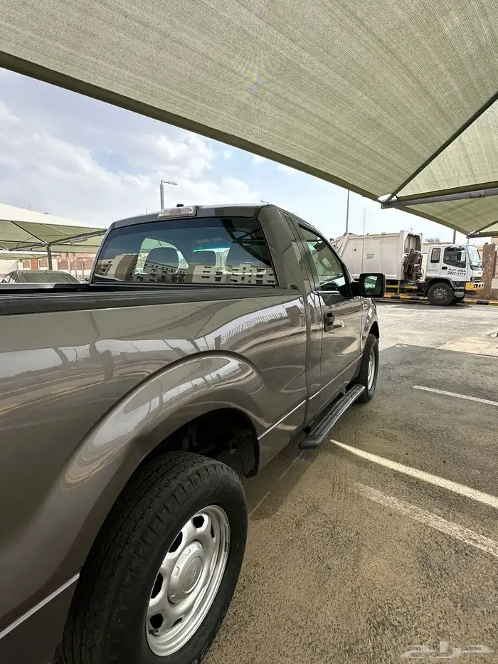 للبيع فورد F150 حوض 4