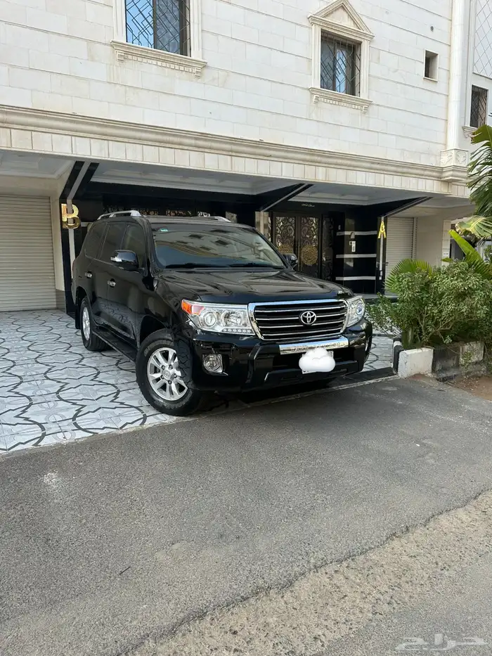 لاندكروزر 2011 13