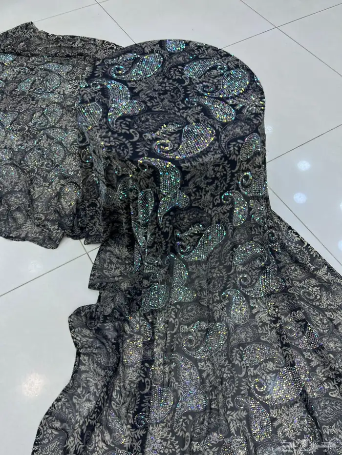 اقمشه نسائيه وعبايات 26