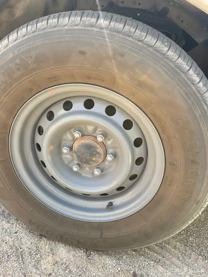 جنوط وكفرات جدد استخدام شهر ونص شرط شرط نظاف 0