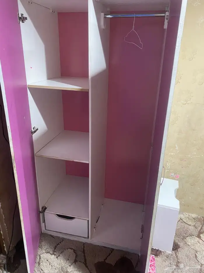 دولاب للبيع 0
