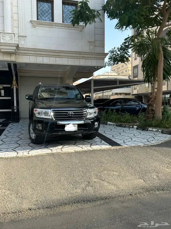 لاندكروزر 2011 0
