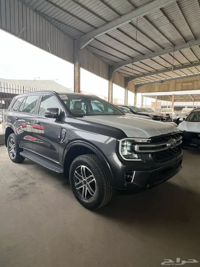 فورد ايفرست XLS 2025 بنزين بالنقد والتقسيط 0