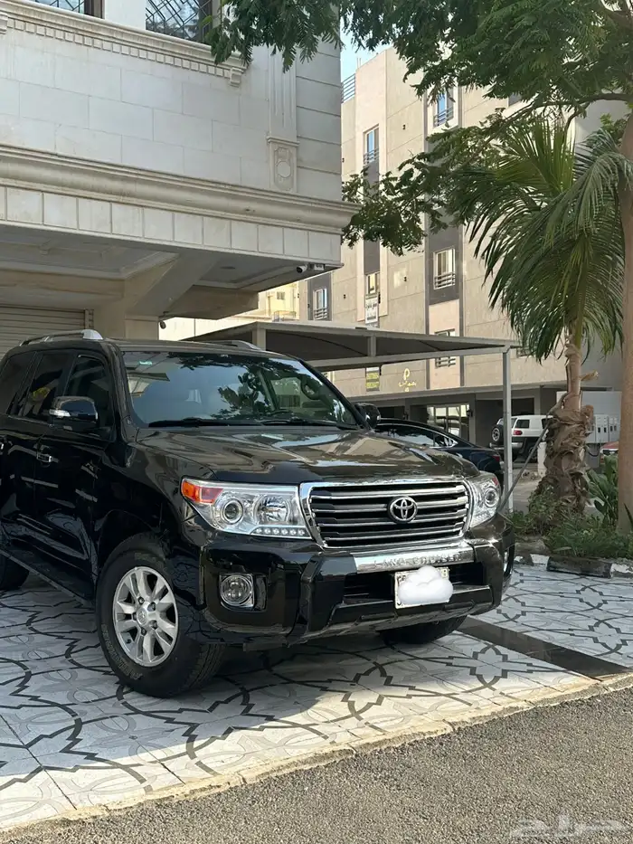 لاندكروزر 2011 5