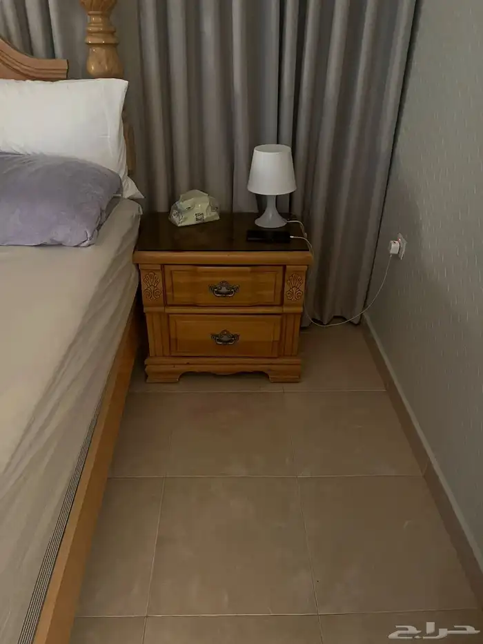 غرفة نوم كامله مع ثلاجتين ومراتب سرير طبيه 7