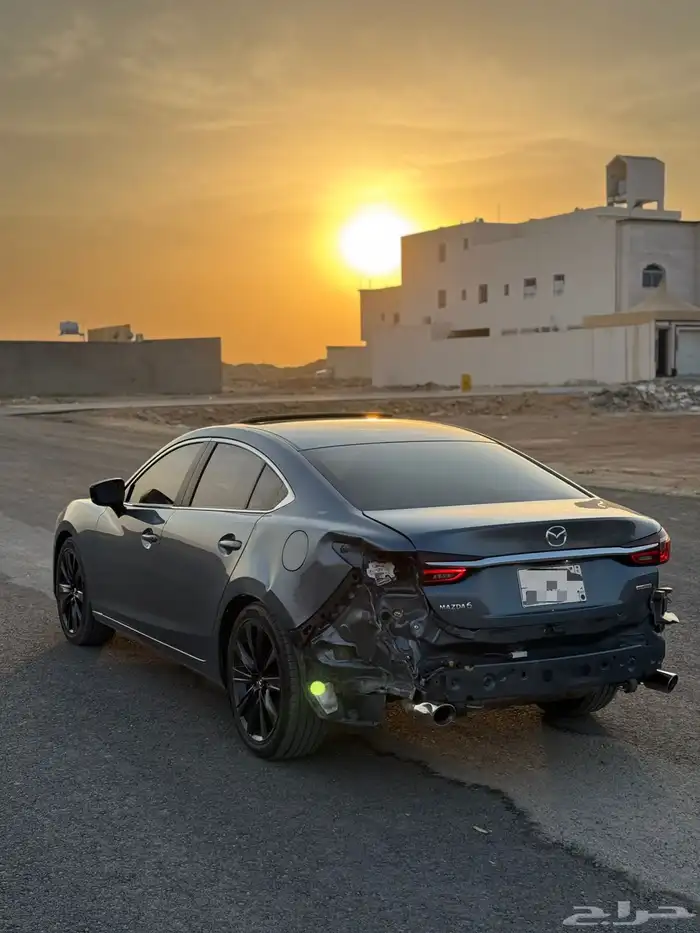 للبيع مازدا ايقنايت موديل2021 اصدار خاص مصدوم 0