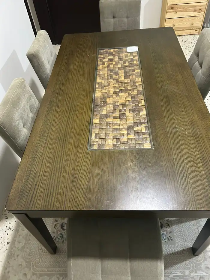 طاولة طعام 0