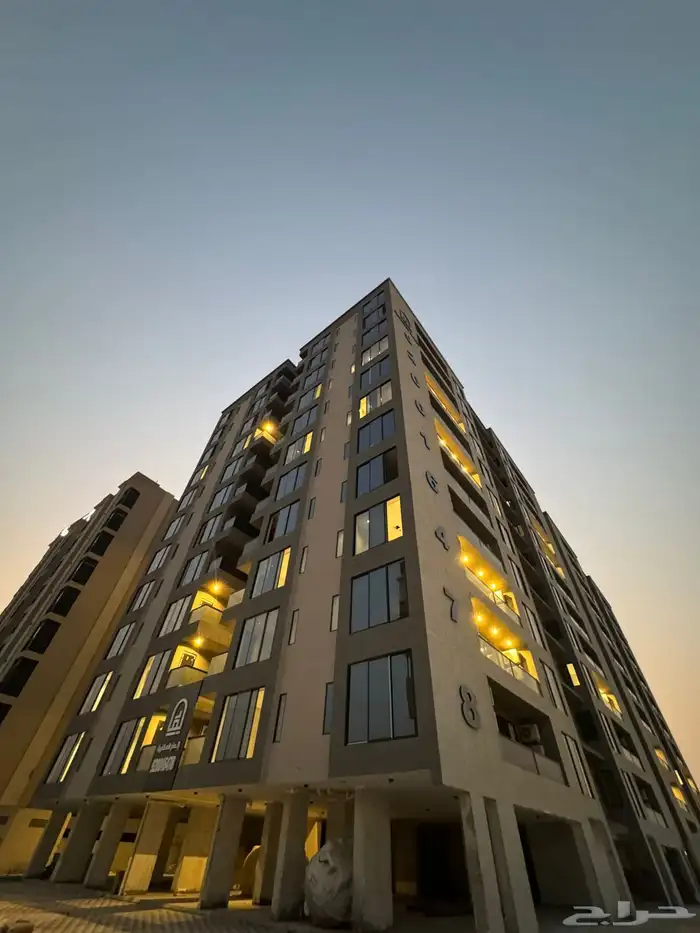 شقق تمليك بحي العاشر مقابل العثيم بارك 0