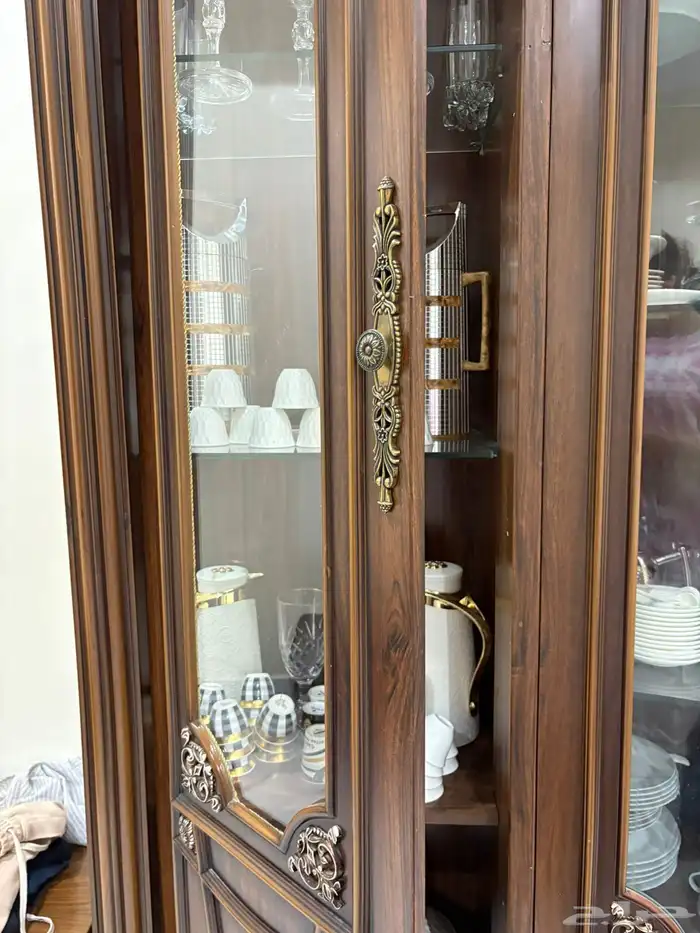 طاولة سفره وبوفية 1