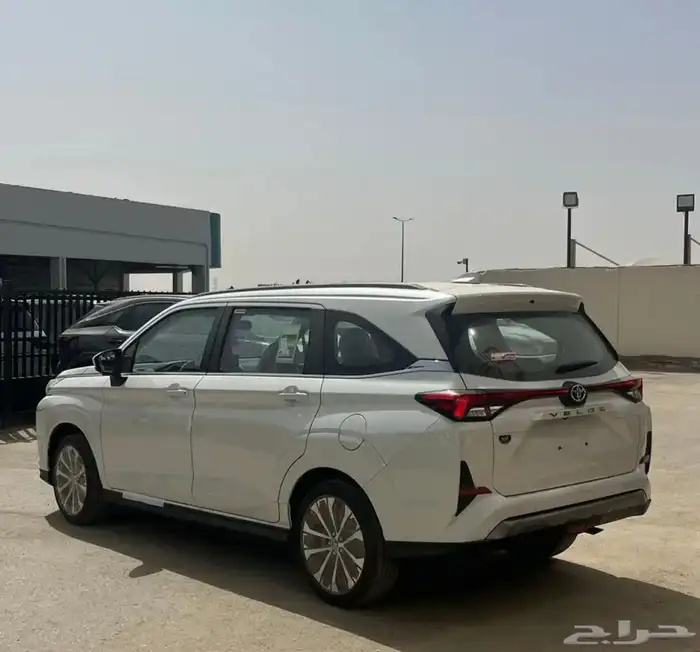 تويوتا فيلوز 2025 كاش واقساط 3