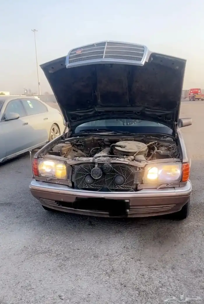 مرسيدس بنز 1986 300SE كلاسيكيه 1