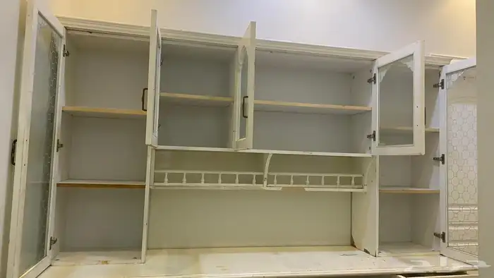 دولاب مكتبه قديم و تراثي 2