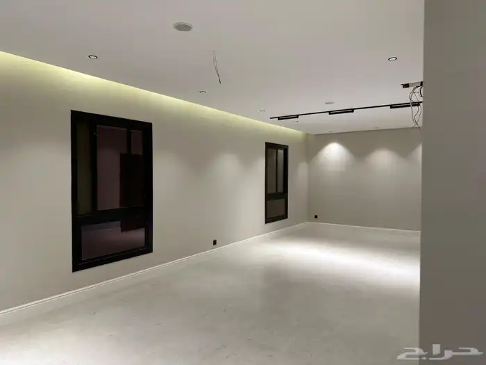 شقة فخمه جدا وجديده في حي الروضه جده 4