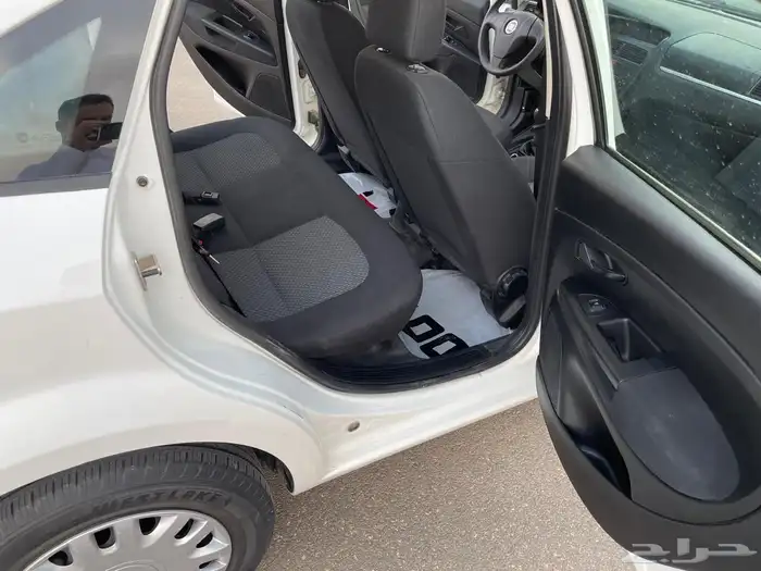 فيات لينيا fiat linea 17