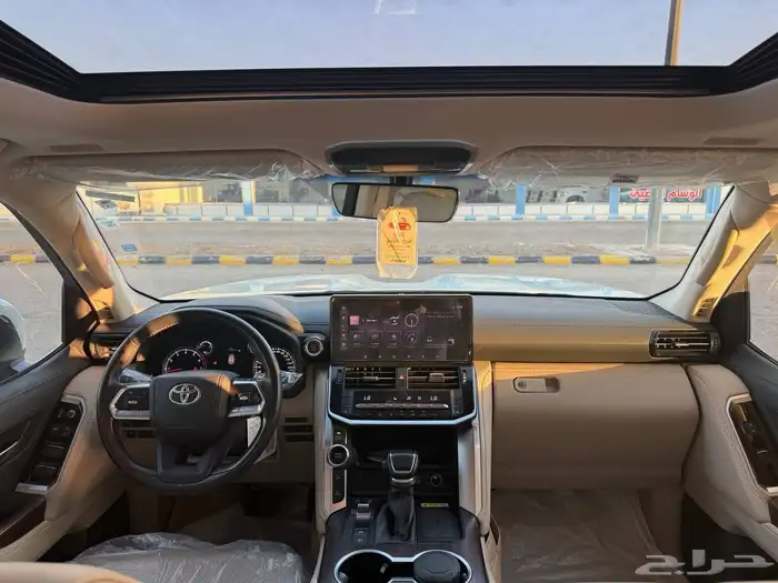 تويوتا لاندكروزر 2023 L4 سعودي 10
