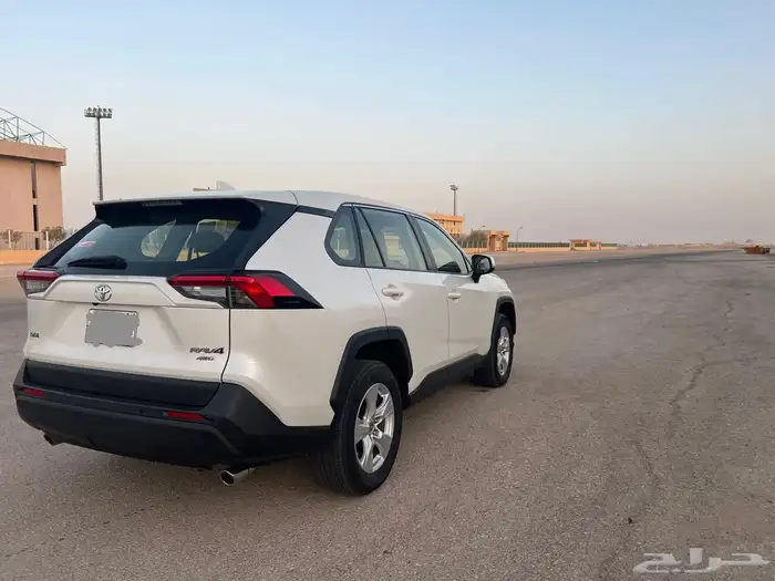 تويوتا راف فور 2021 قمة النظافه ممشى قليل 6
