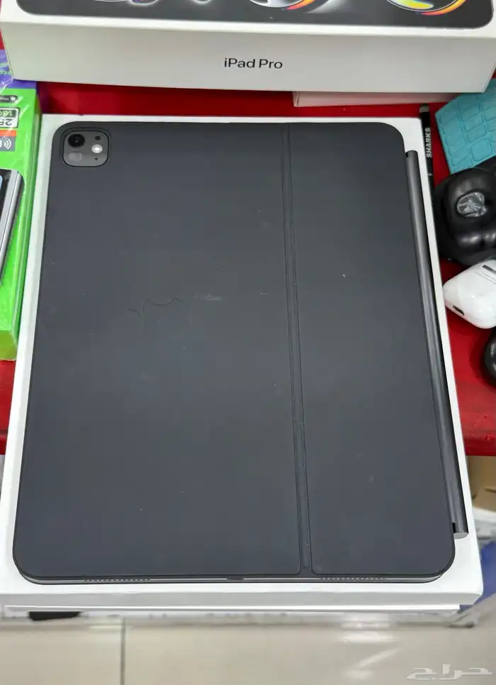 ايباد برو M4 256GB 13 مع الكيبورد 1