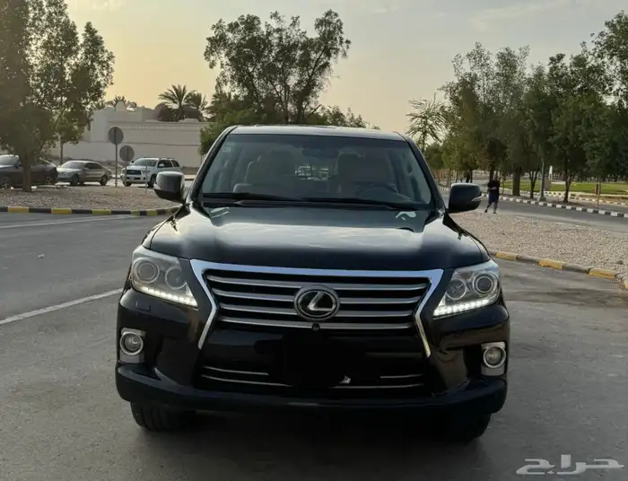 جيب لكزس LX570 موديل 2012 مخزن 3