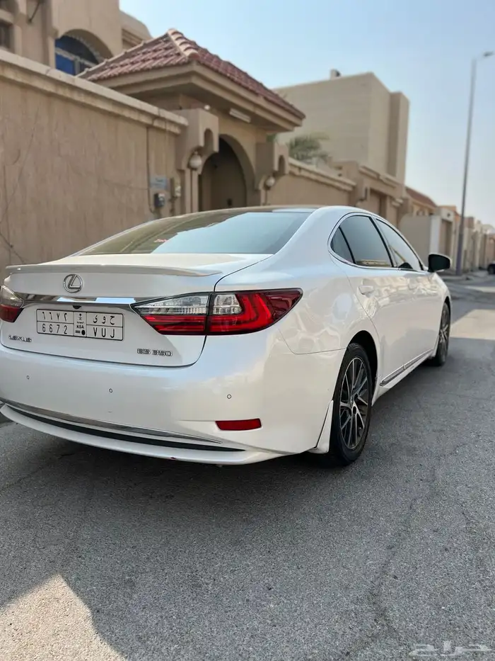 لكزس ES350 فل كامل 2016 4