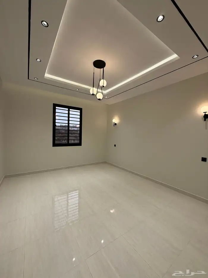 للبيع شقق ارضيه وارواف علويه بحى النزهه احد رفيده 33