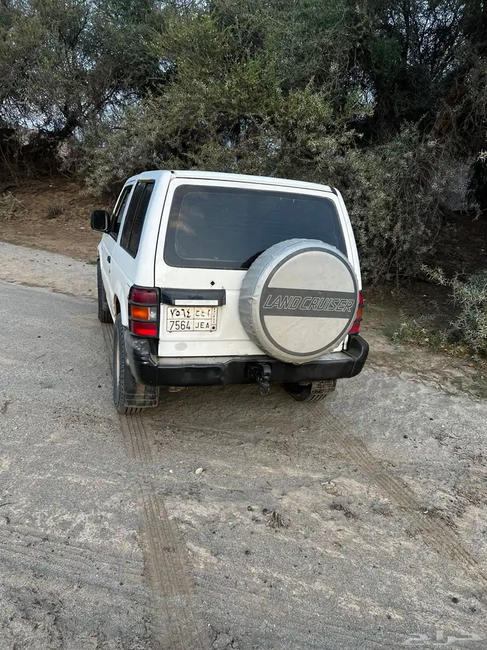 باجيرو نضيف للبيع مسقط 2
