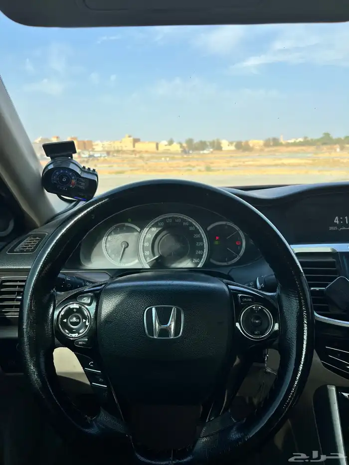 هوندا اكورد 1