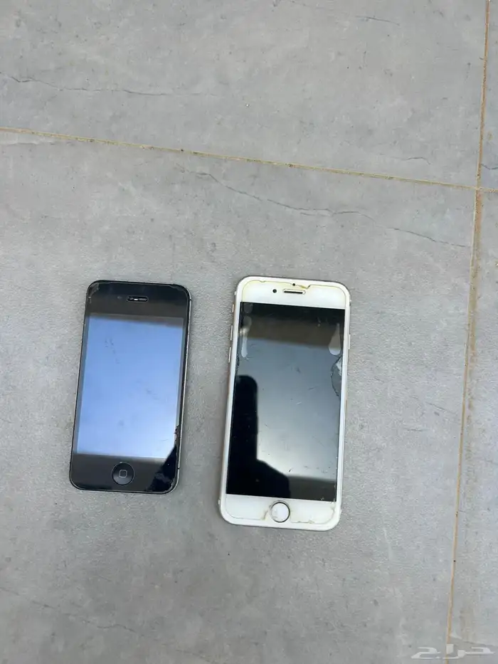 عدد 2 جوال ايفون واحد فور اس ( 4S ) والثاني ايفون 6 . 7