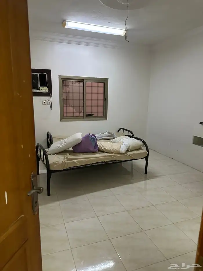 لتقبيل محل مشغل نسائي 41