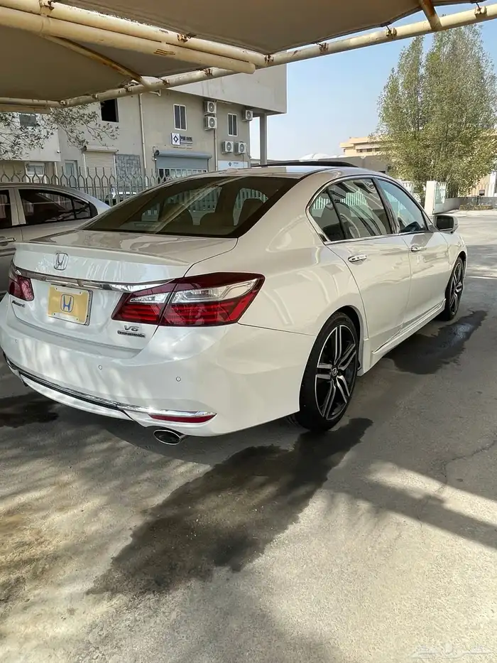 هوندا اكورد V6 2