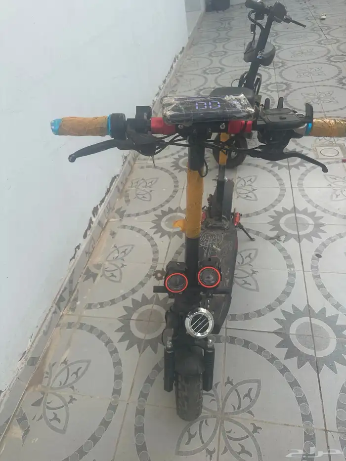 سكوتر اثنين كبير وصغير للبيع 4