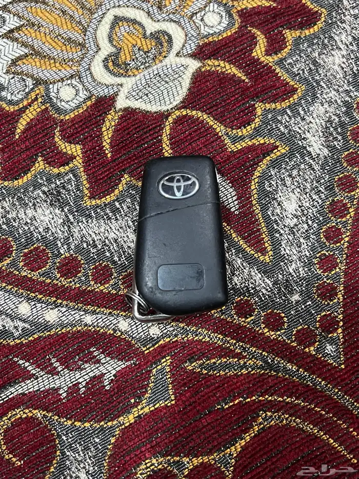 للبيع مفتاح هايلوكس وكاله 1