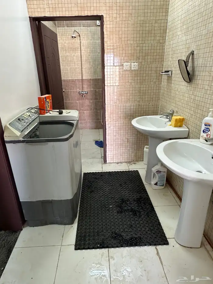 استراحة مكتملة الخدمات الموقع بداية عشيره خلف محطة تنومه 2ك 5