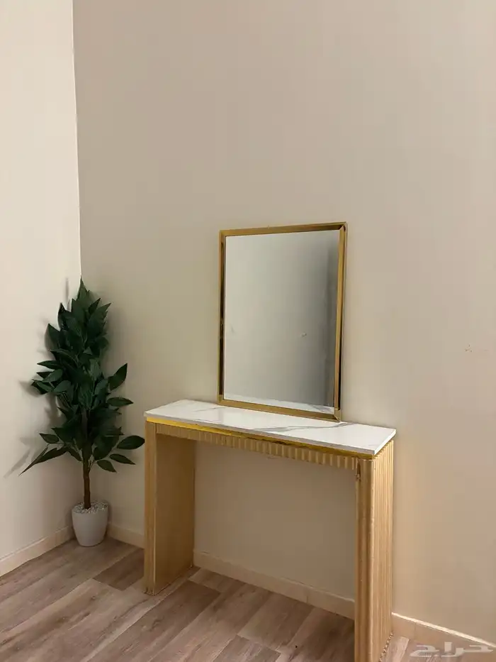 مدخل رخامي مع مرايا كل قطعه لحالها غير متصل 3