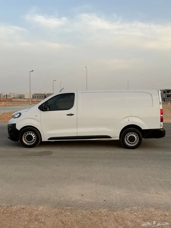بيجو اكسبرت 11