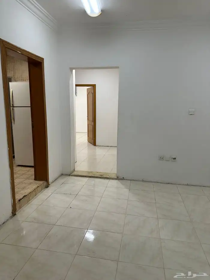 لتقبيل محل مشغل نسائي 34