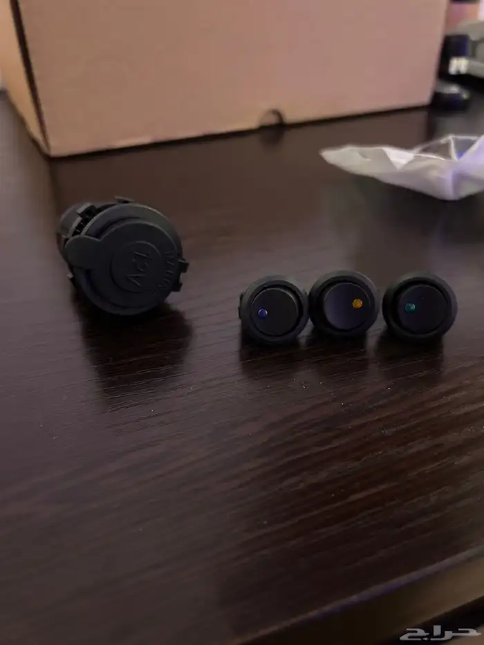 شاحن يو اس بي وولاعه 12 فولت 6