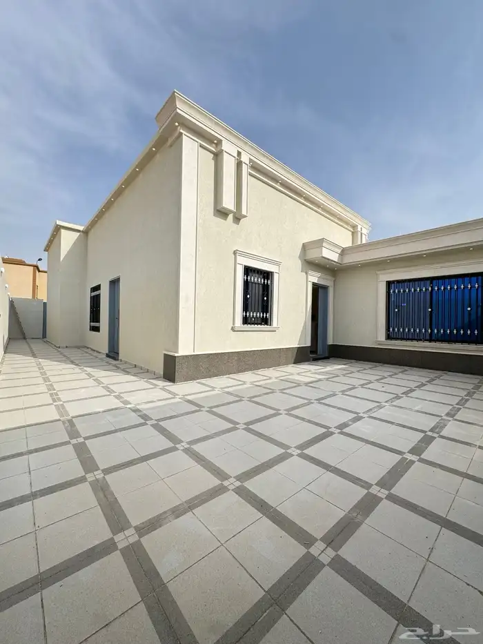 للبيع دور الخرج حي الاسكان 1