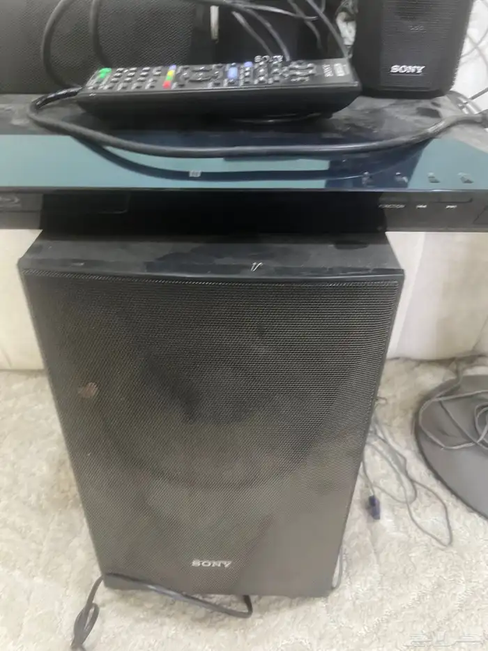 مسرح منزلي للبيع شركة سوني مكون من 5 قطع 2