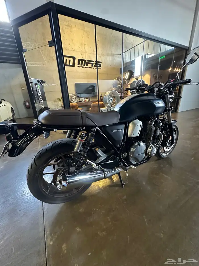 هوندا CB1100 آخر اصدار 2023 0