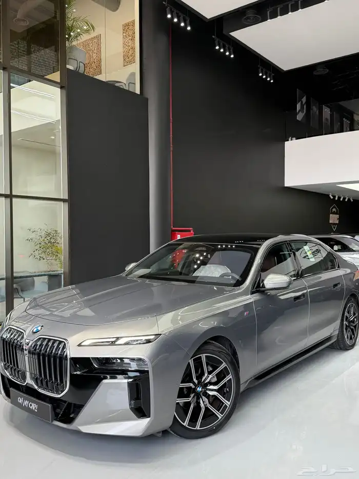 BMW735 2024 تيتانيوم 7
