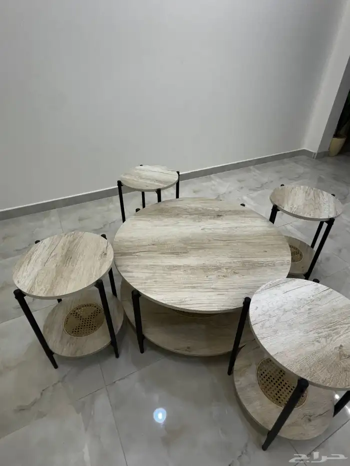 طاولات خدمه 1