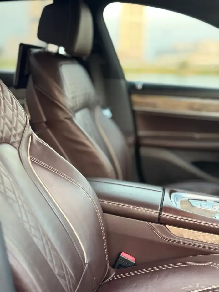 بي ام دبليو 730Li 2020 فل كامل بودي وكاله 15