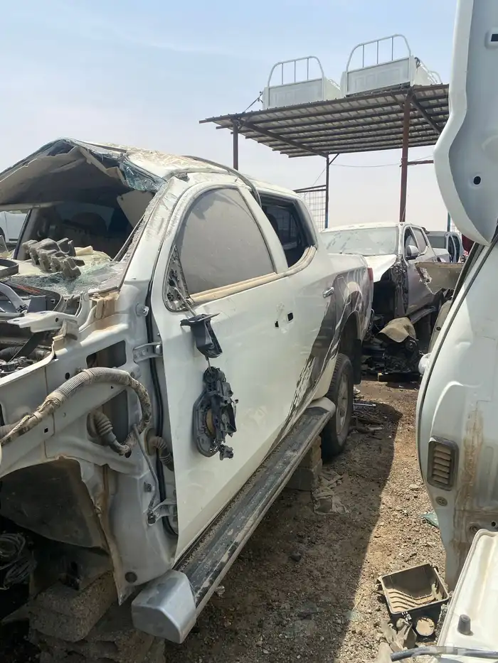 قطع غيار ميتسوبيشي ونيت L200 0