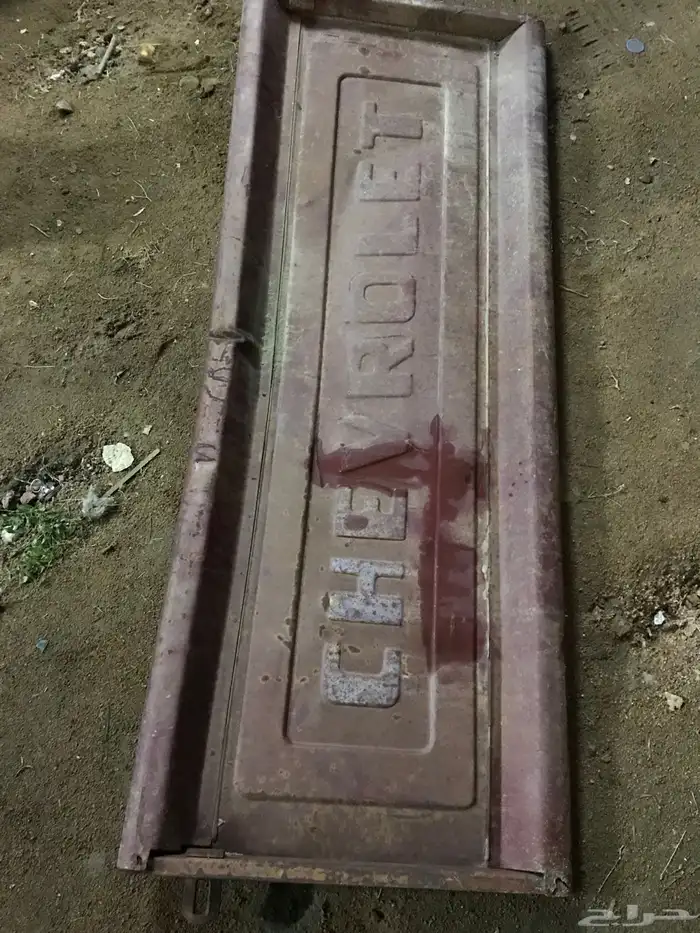 للبيع باب صندوق شفر حوض وكاله فيه ملاحظه دقه موضحه في صوره 1