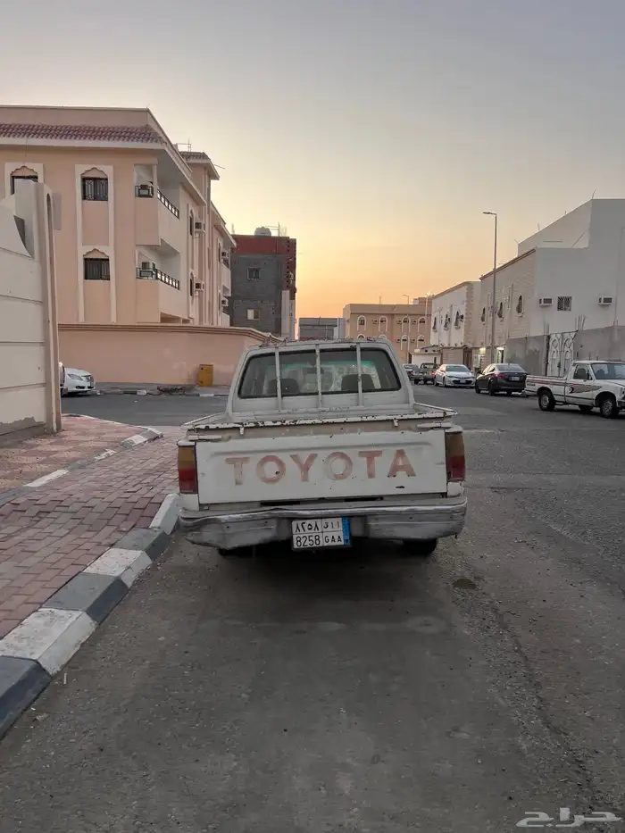 هايلوكس موديل90 2