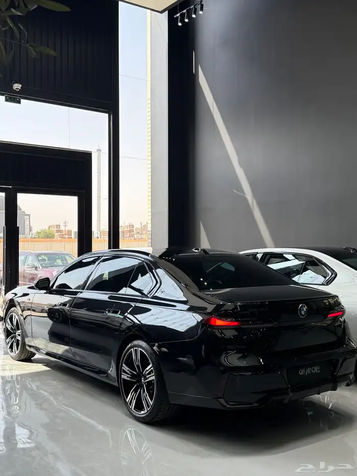 بي ام دبيلو 740 اعلى فئه عداد قليل 2024 4