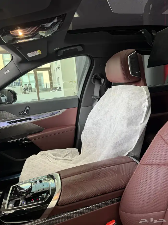 BMW735 2024 تيتانيوم 10