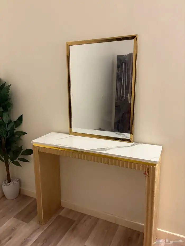 مدخل رخامي مع مرايا كل قطعه لحالها غير متصل 2